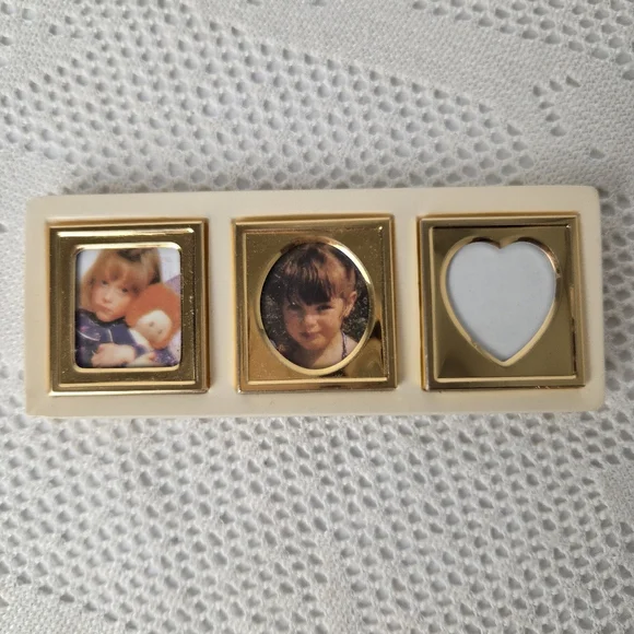 Vintage 3 Mini Photo Frame Set Gold Tone Square Oval Heart - New in Box - Picture 2 of 6